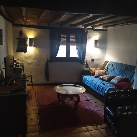 Apartamento Al-Vivaque Miranda del Castanar Bagian luar foto