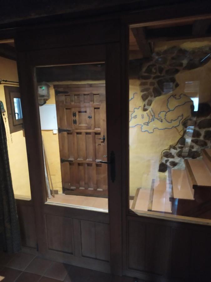 Apartamento Al-Vivaque Miranda del Castanar Bagian luar foto